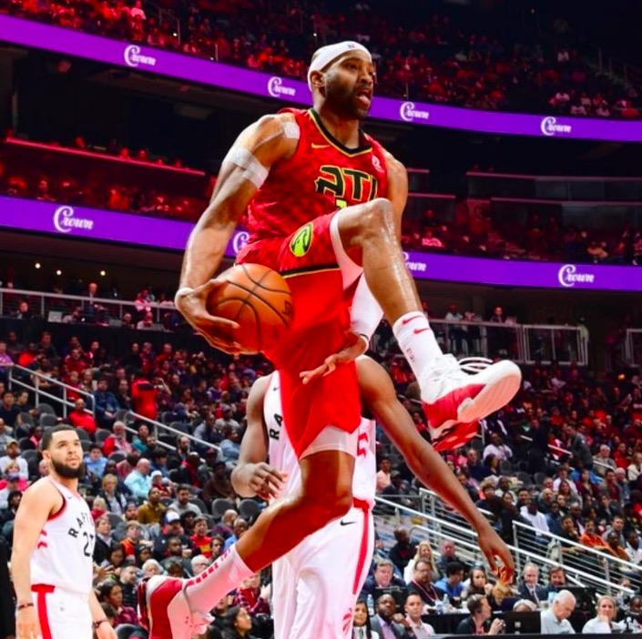 他凭借高速 他凭借高速