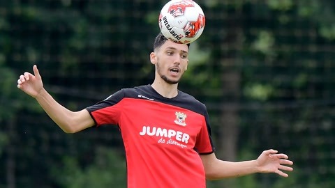 体育F1土耳其站排位赛：汉密尔顿第一创新赛道纪录